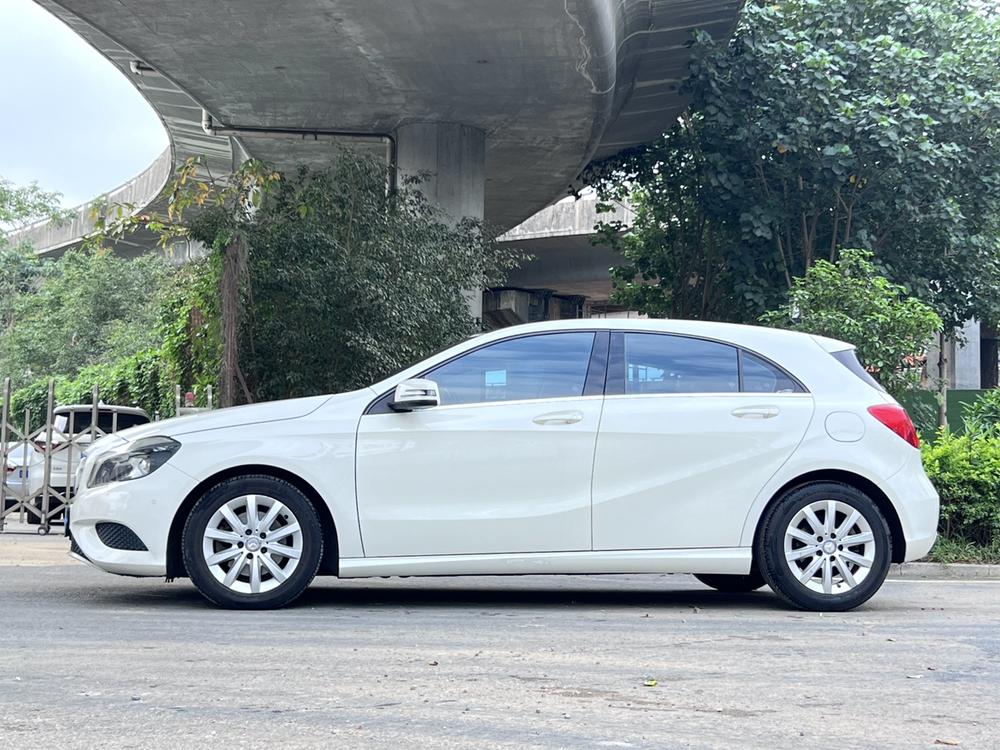 Mercedes-Benz Mercedes-Benz A-Class (Import)
