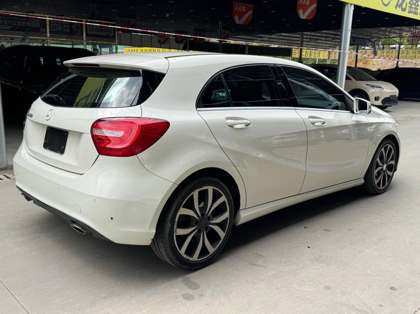 Mercedes-Benz Mercedes-Benz A-Class (Import)