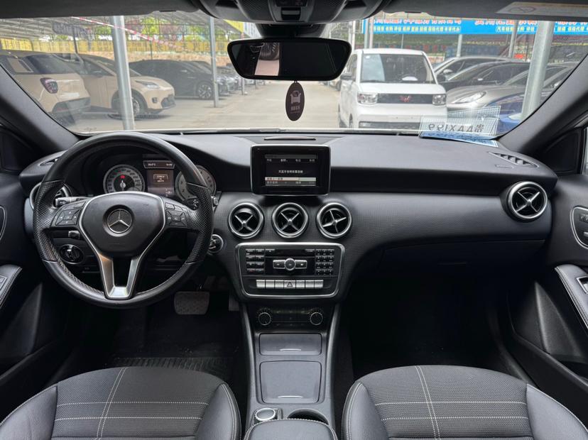 Mercedes-Benz Mercedes-Benz A-Class (Import)