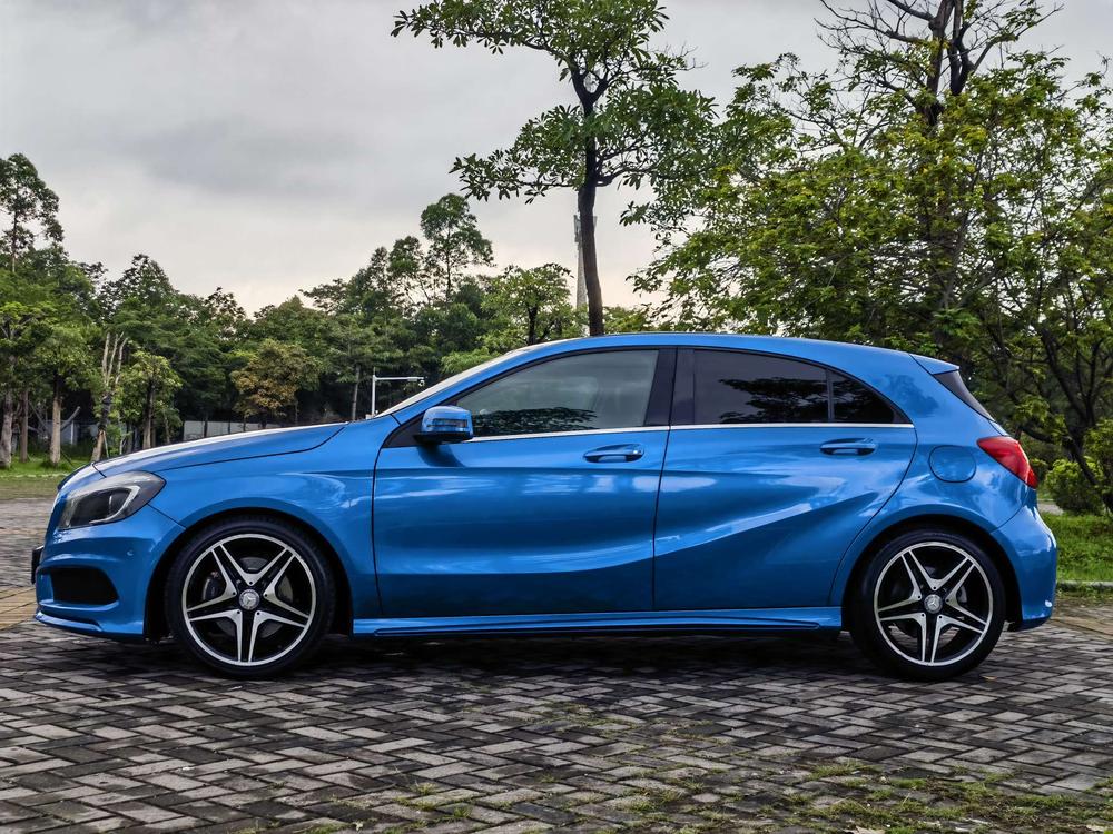 Mercedes-Benz Mercedes-Benz A-Class (Import)