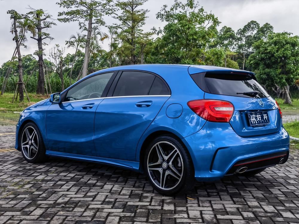 Mercedes-Benz Mercedes-Benz A-Class (Import)