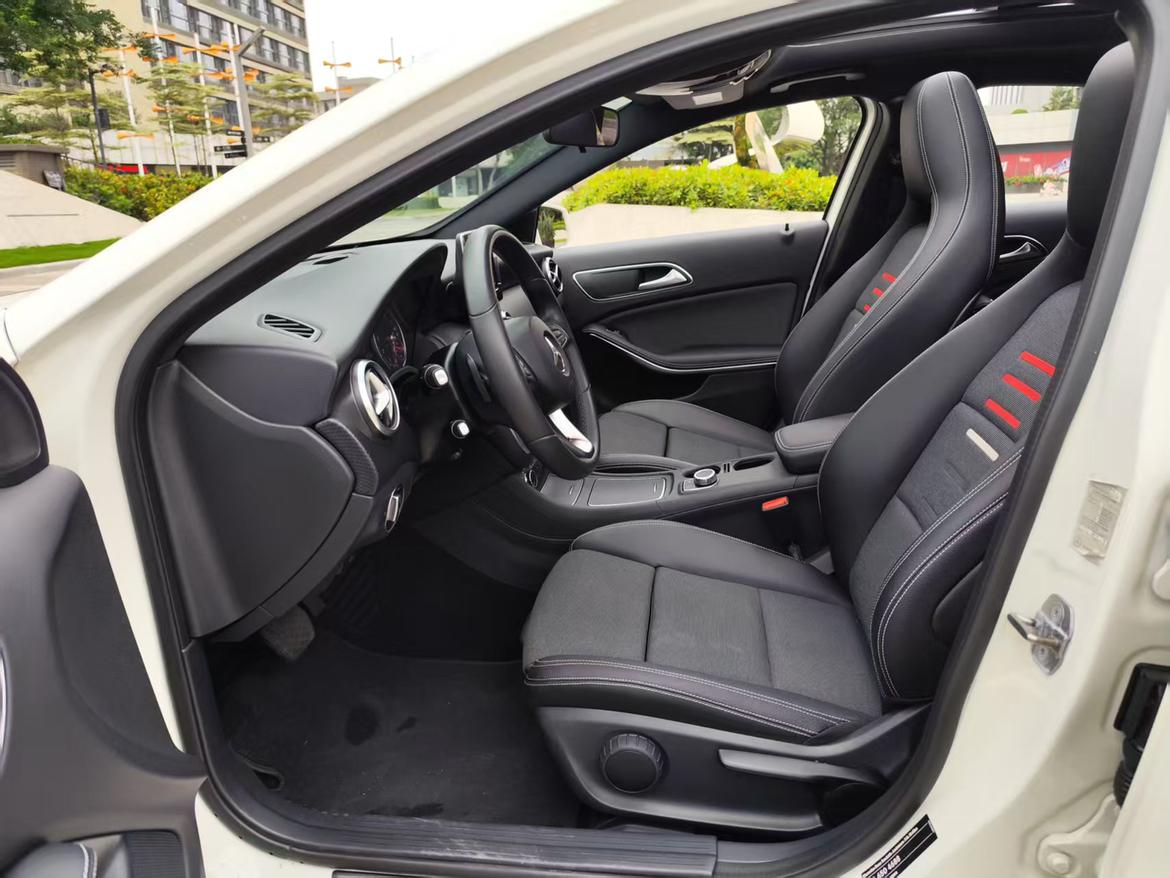 Mercedes-Benz Mercedes-Benz A-Class (Import)