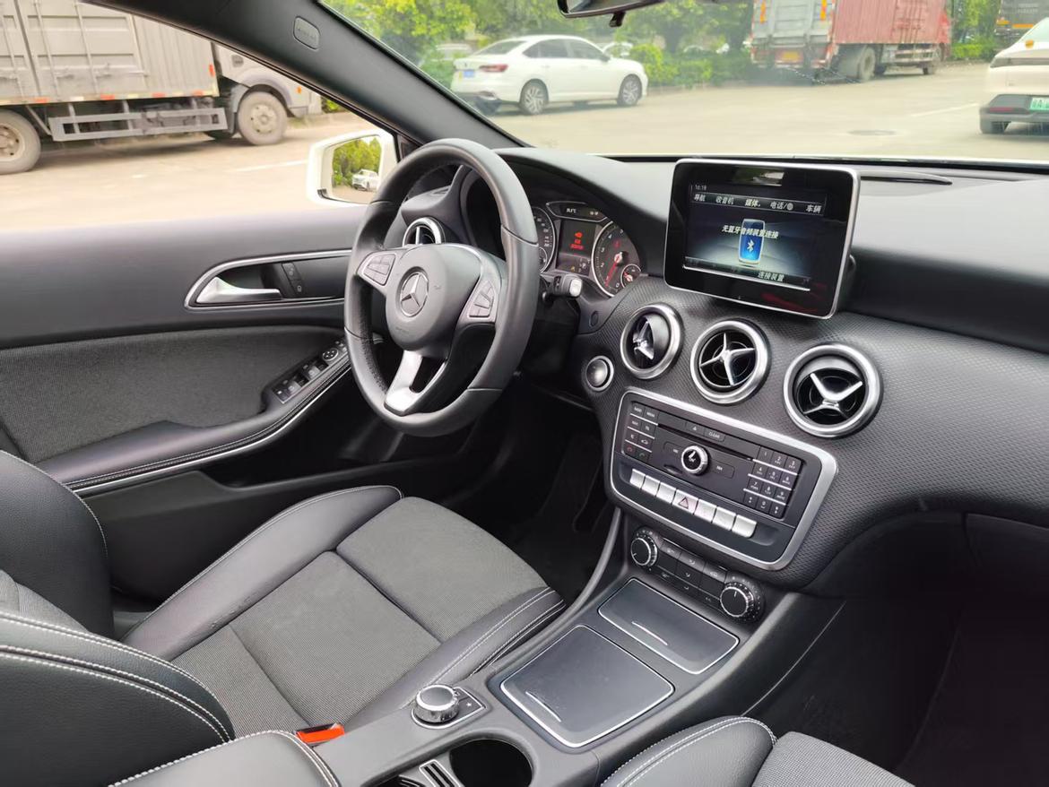 Mercedes-Benz Mercedes-Benz A-Class (Import)