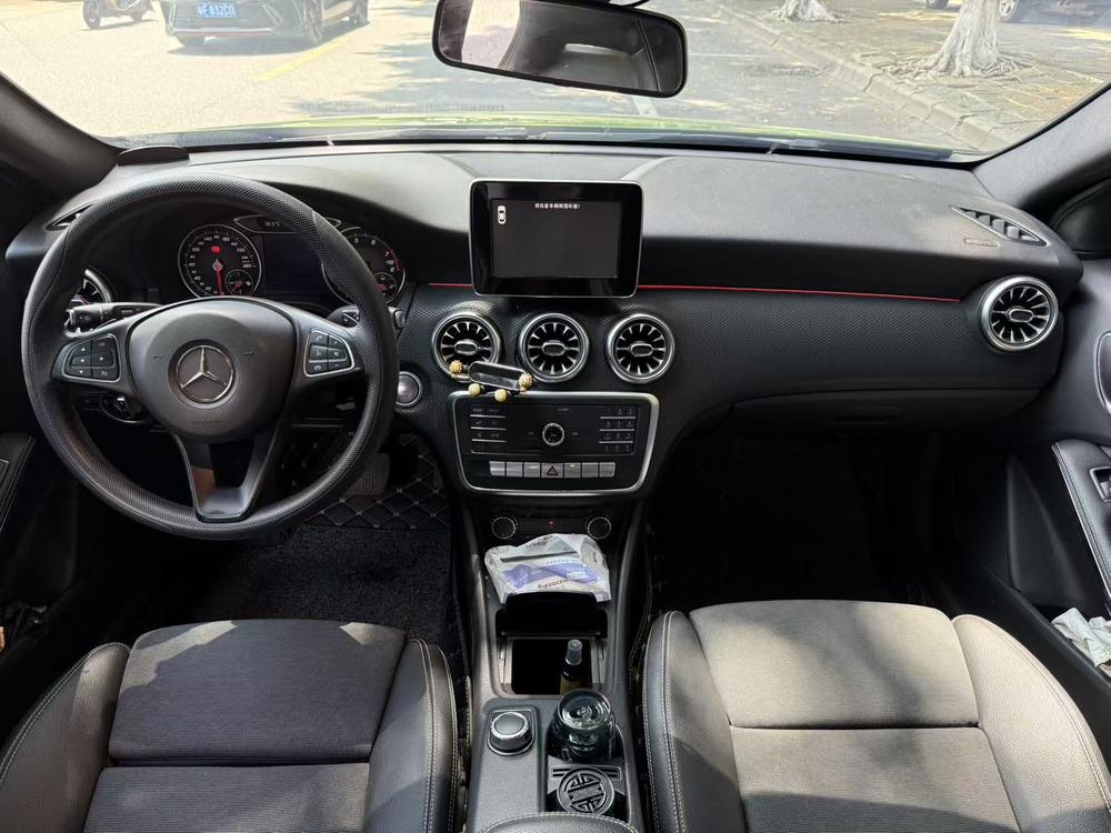 Mercedes-Benz Mercedes-Benz A-Class (Import)