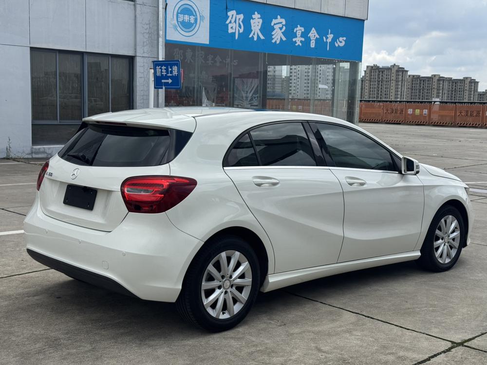 Mercedes-Benz Mercedes-Benz A-Class (Import)