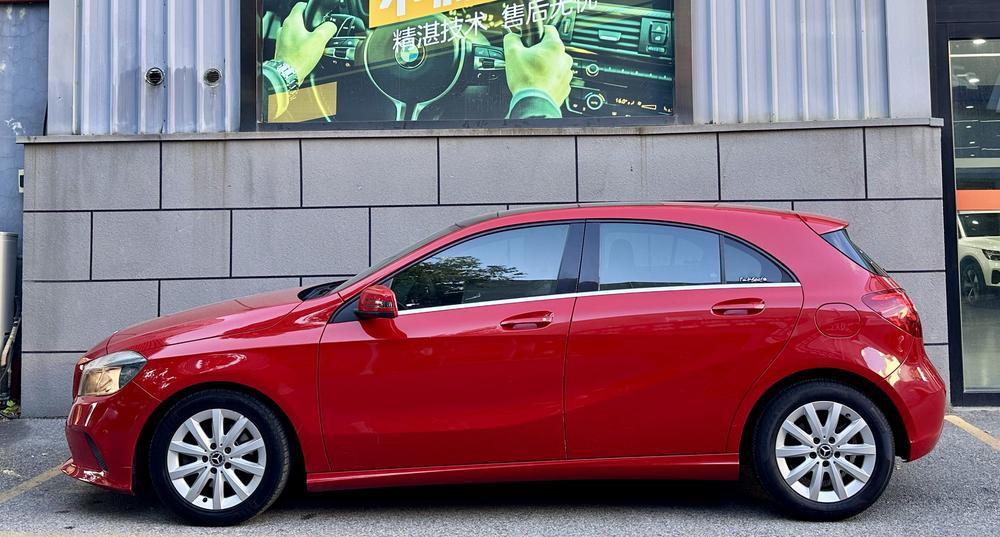 Mercedes-Benz Mercedes-Benz A-Class (Import)
