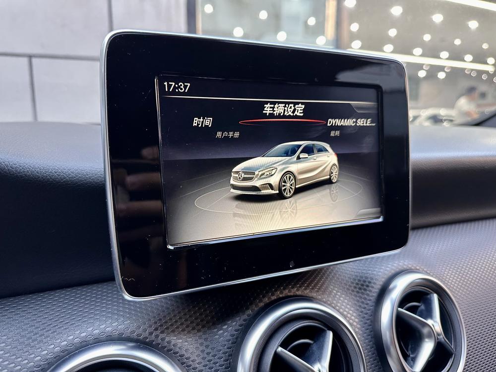 Mercedes-Benz Mercedes-Benz A-Class (Import)