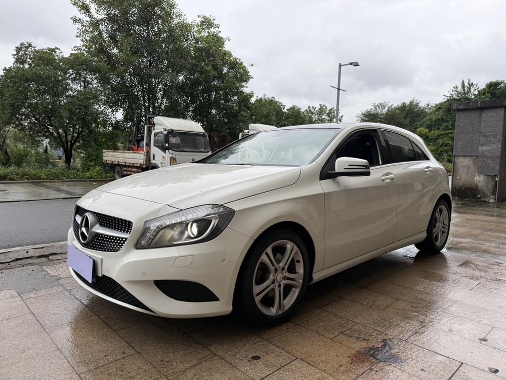 Mercedes-Benz Mercedes-Benz A-Class (Import)