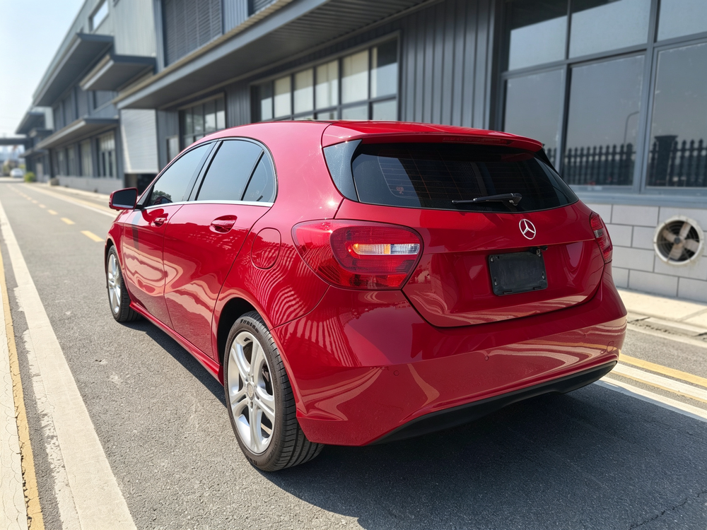 Mercedes-Benz Mercedes-Benz A-Class (Import)