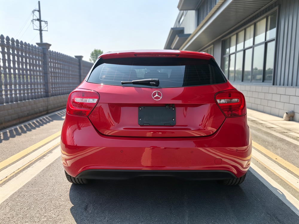 Mercedes-Benz Mercedes-Benz A-Class (Import)