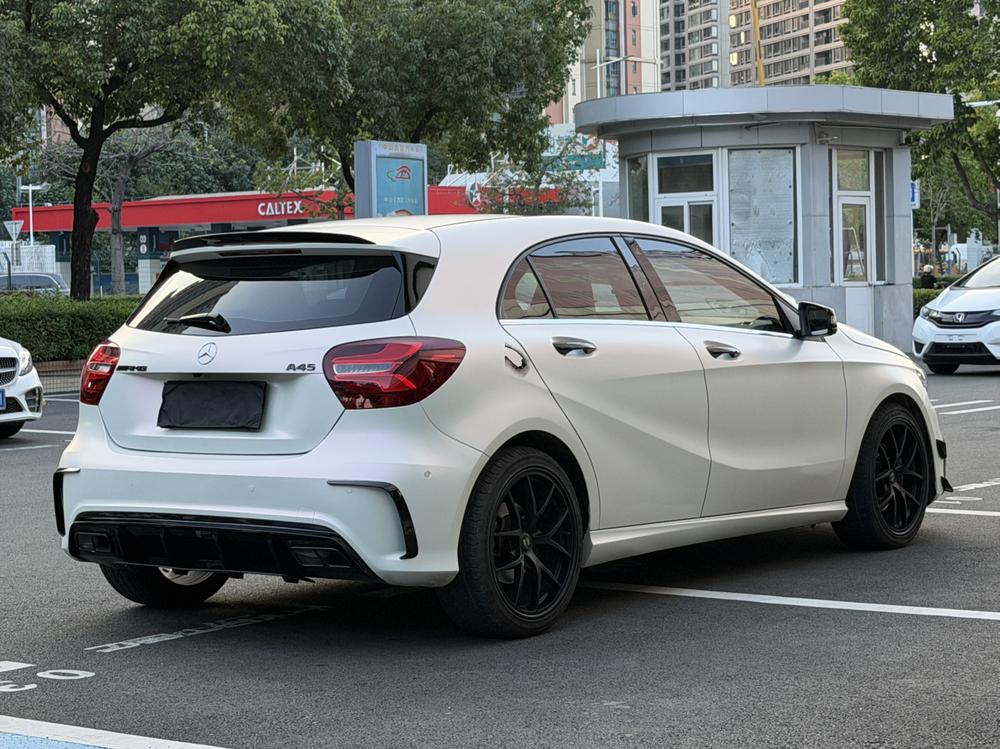 Mercedes-Benz Mercedes-Benz A-Class (Import)