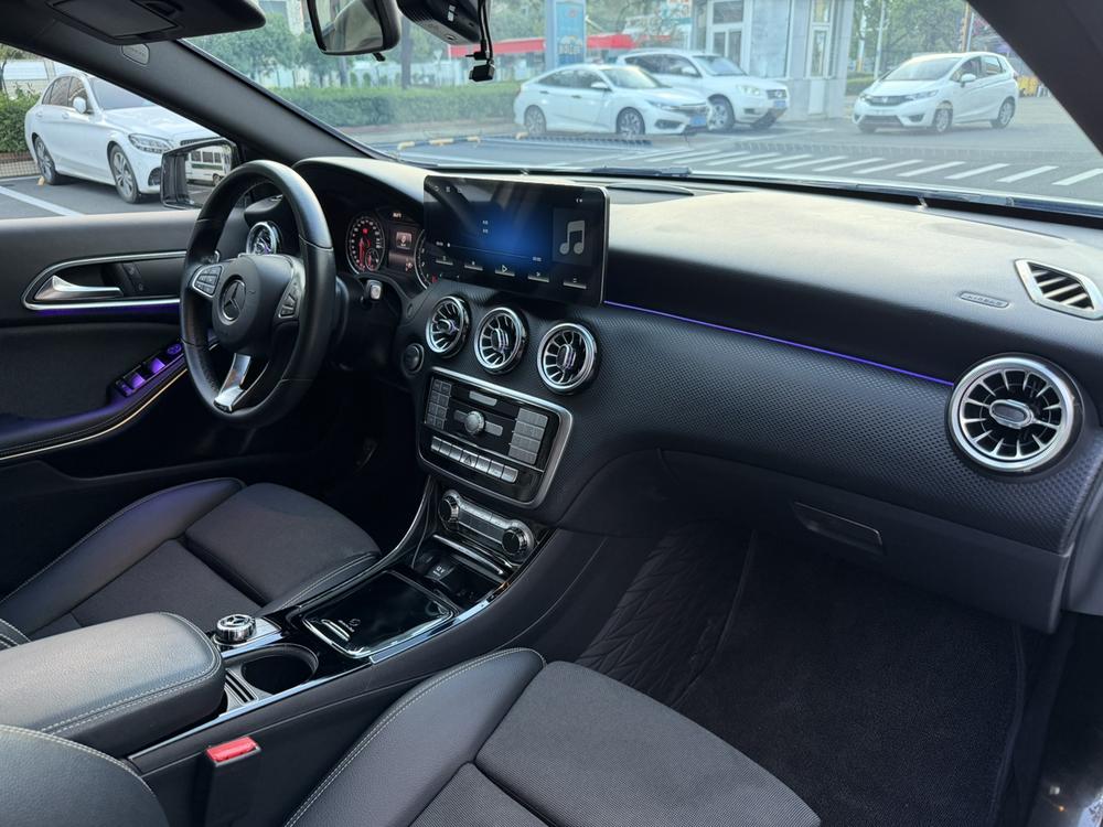 Mercedes-Benz Mercedes-Benz A-Class (Import)