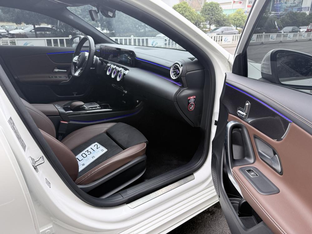 Mercedes-Benz Mercedes-Benz A-Class
