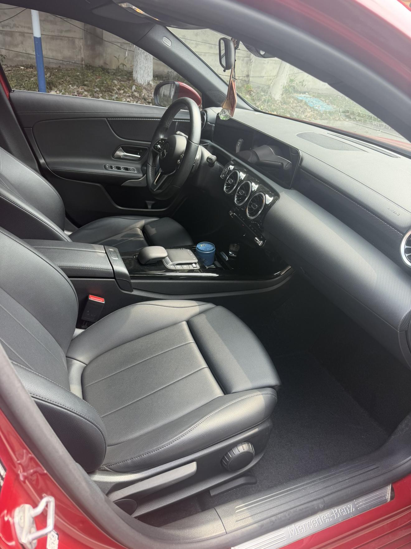 Mercedes-Benz Mercedes-Benz A-Class