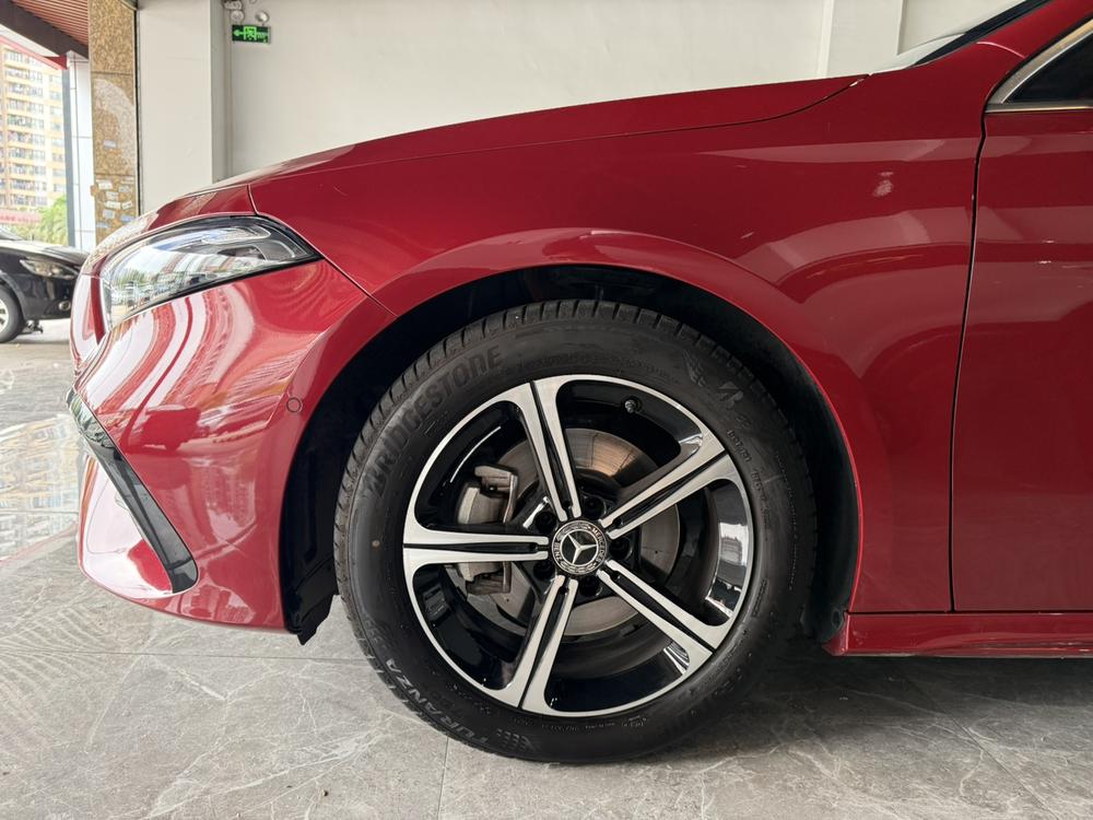 Mercedes-Benz Mercedes-Benz A-Class