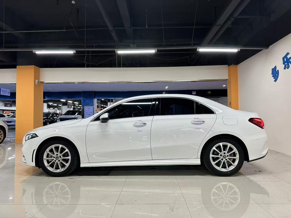 Mercedes-Benz Mercedes-Benz A-Class