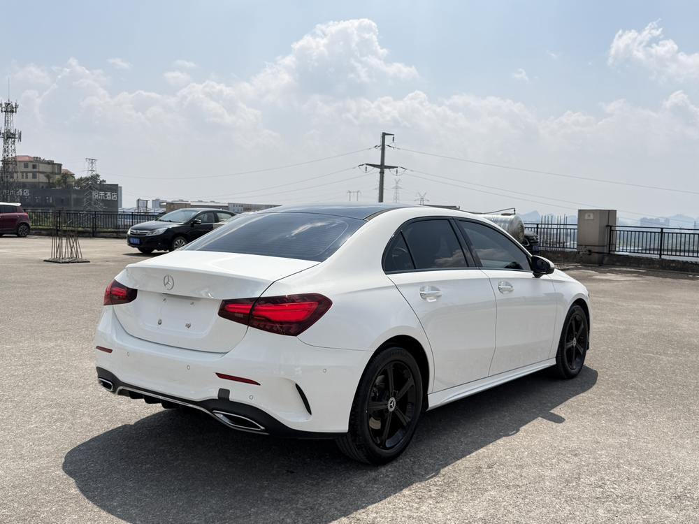 Mercedes-Benz Mercedes-Benz A-Class