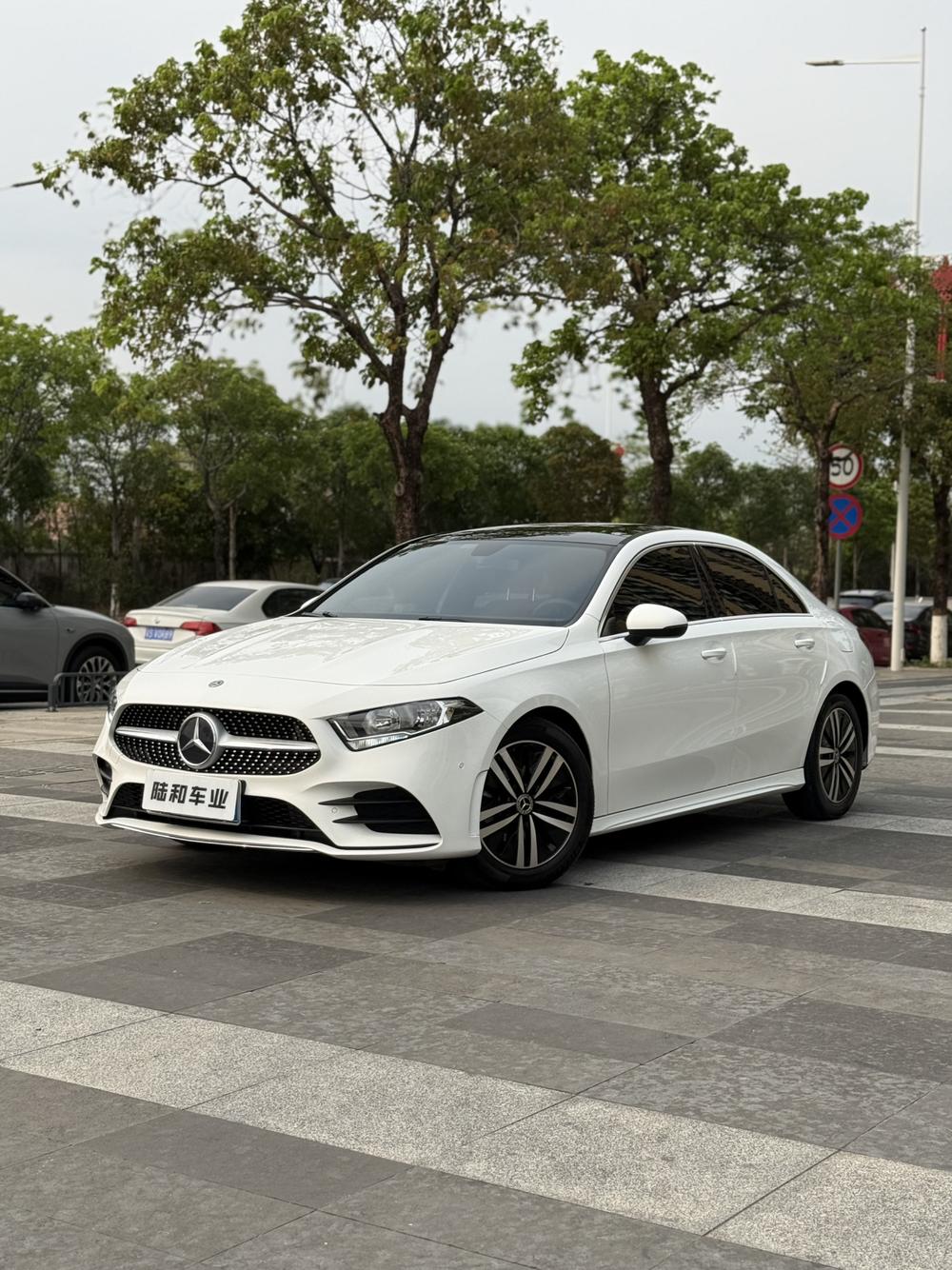 Mercedes-Benz Mercedes-Benz A-Class