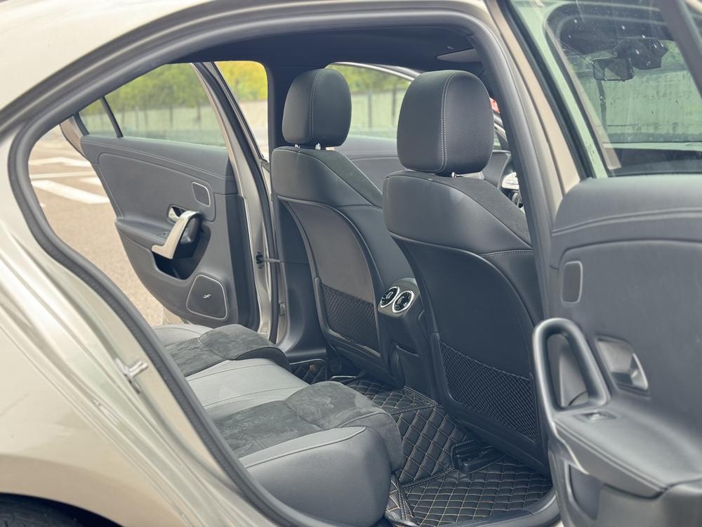 Mercedes-Benz Mercedes-Benz A-Class