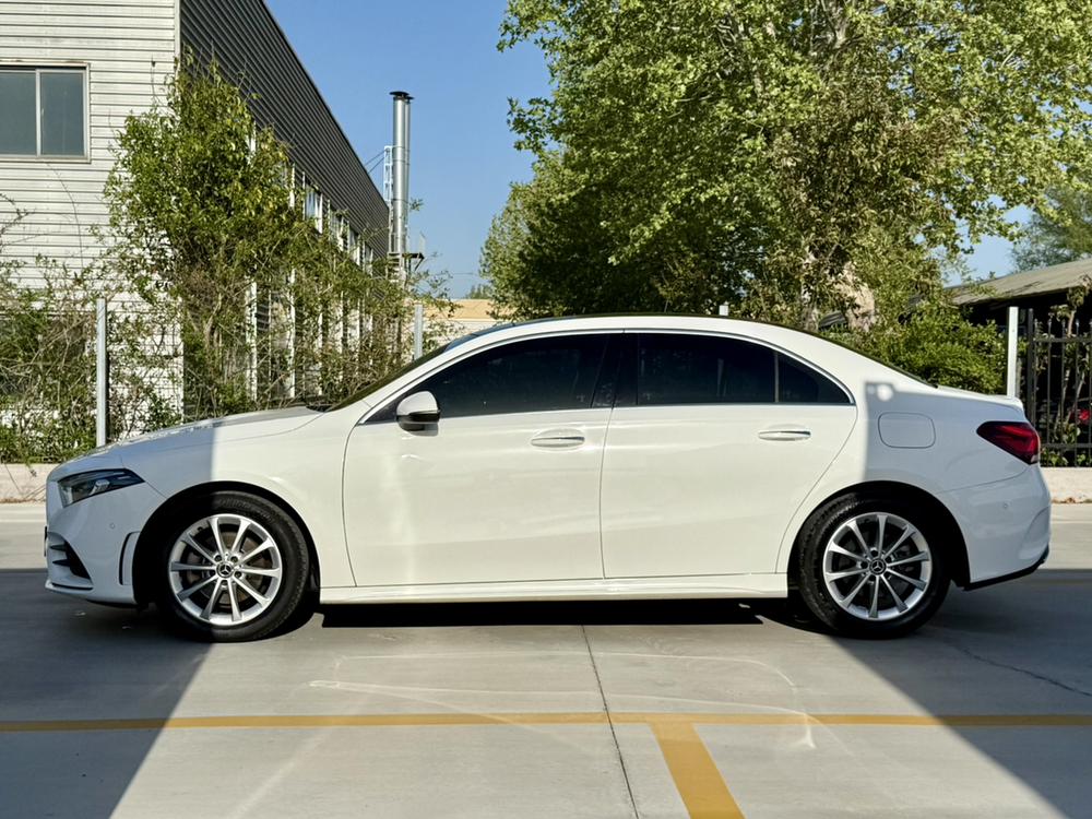 Mercedes-Benz Mercedes-Benz A-Class