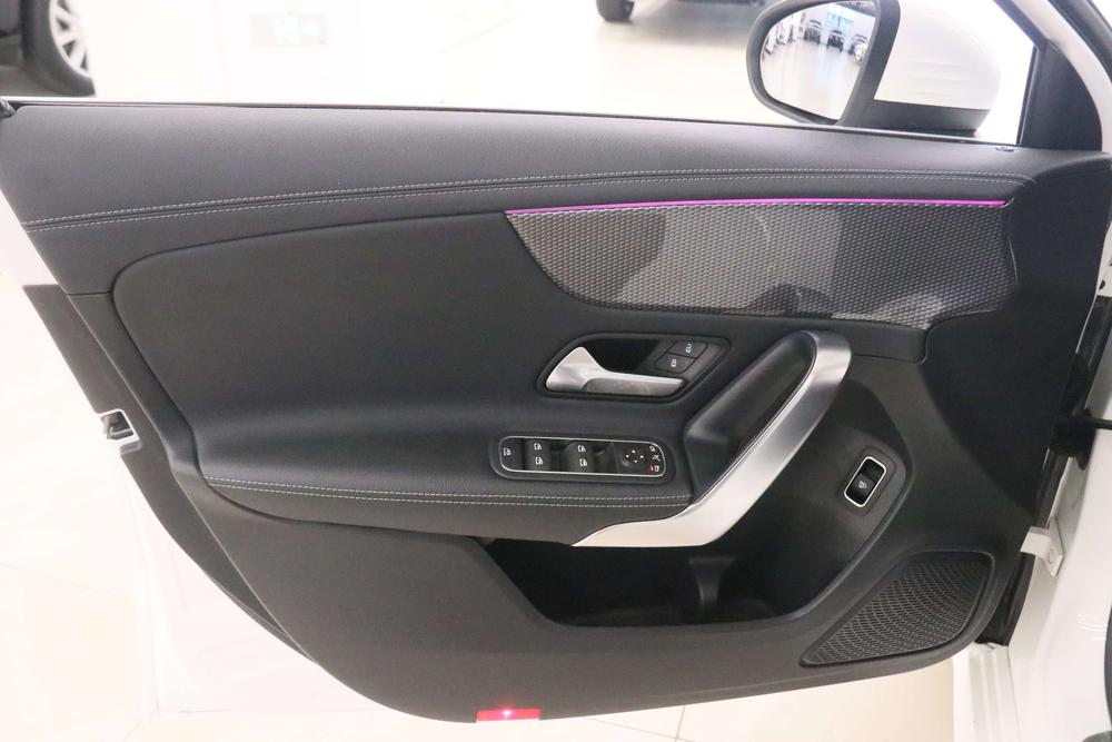 Mercedes-Benz Mercedes-Benz A-Class