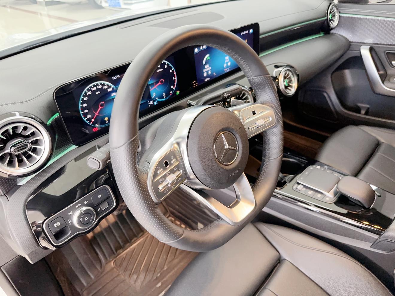 Mercedes-Benz Mercedes-Benz A-Class