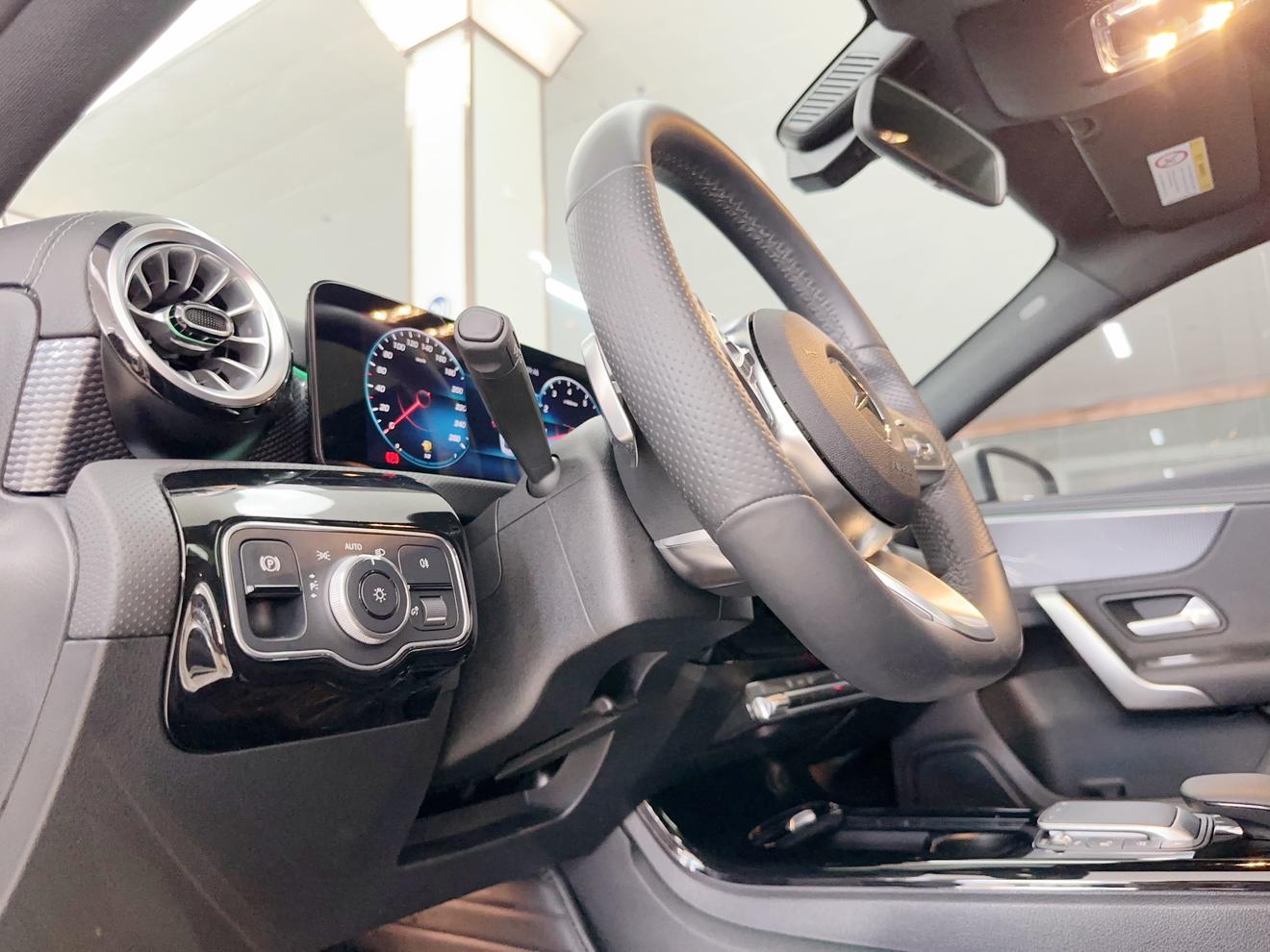 Mercedes-Benz Mercedes-Benz A-Class