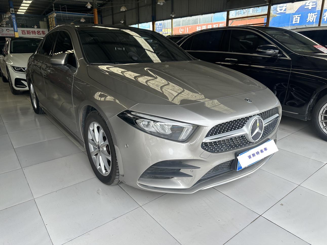 Mercedes-Benz Mercedes-Benz A-Class