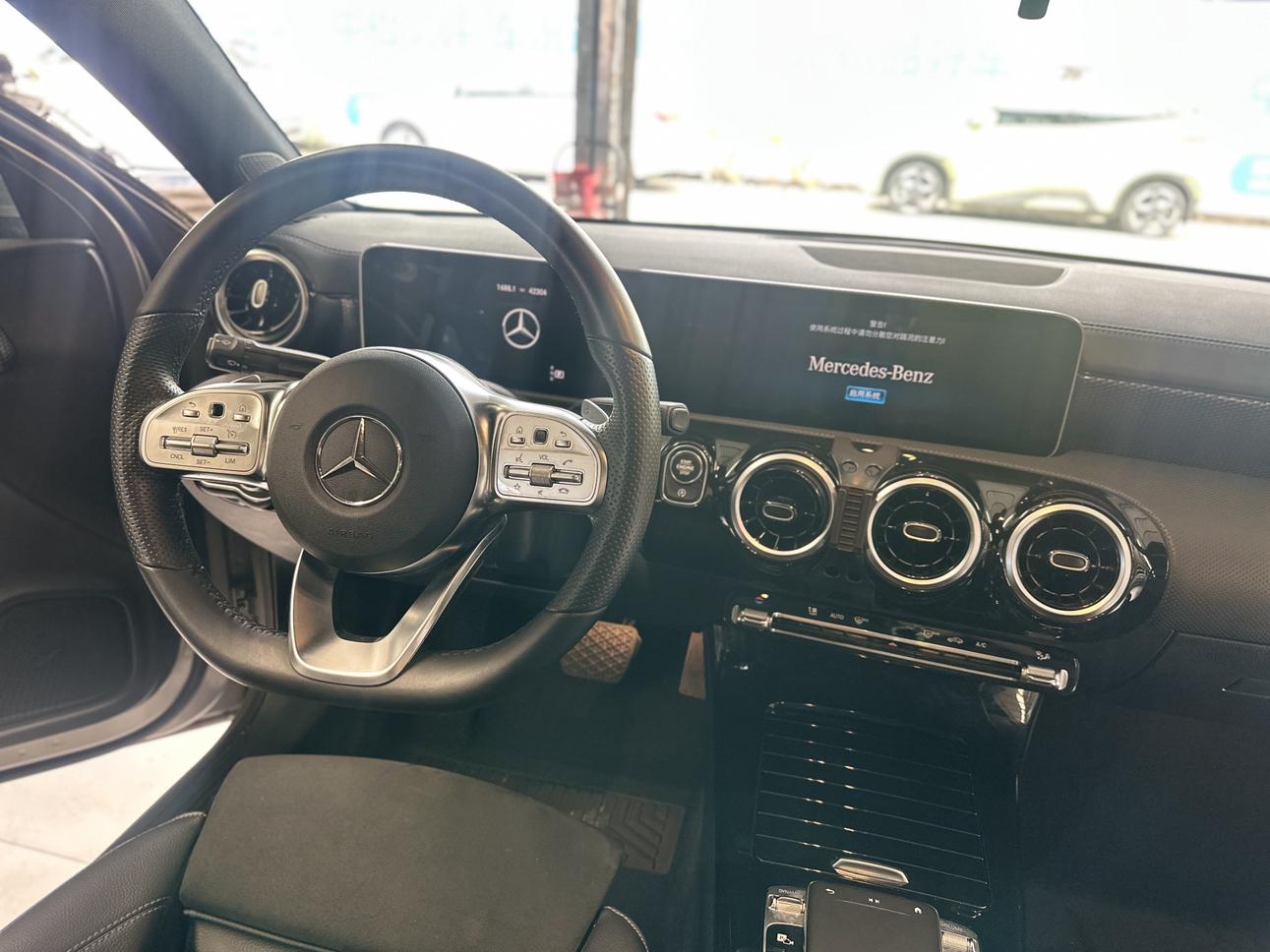 Mercedes-Benz Mercedes-Benz A-Class