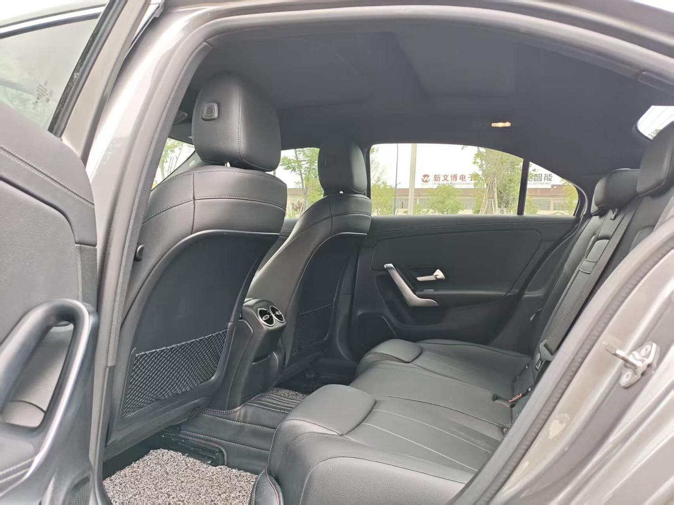 Mercedes-Benz Mercedes-Benz A-Class