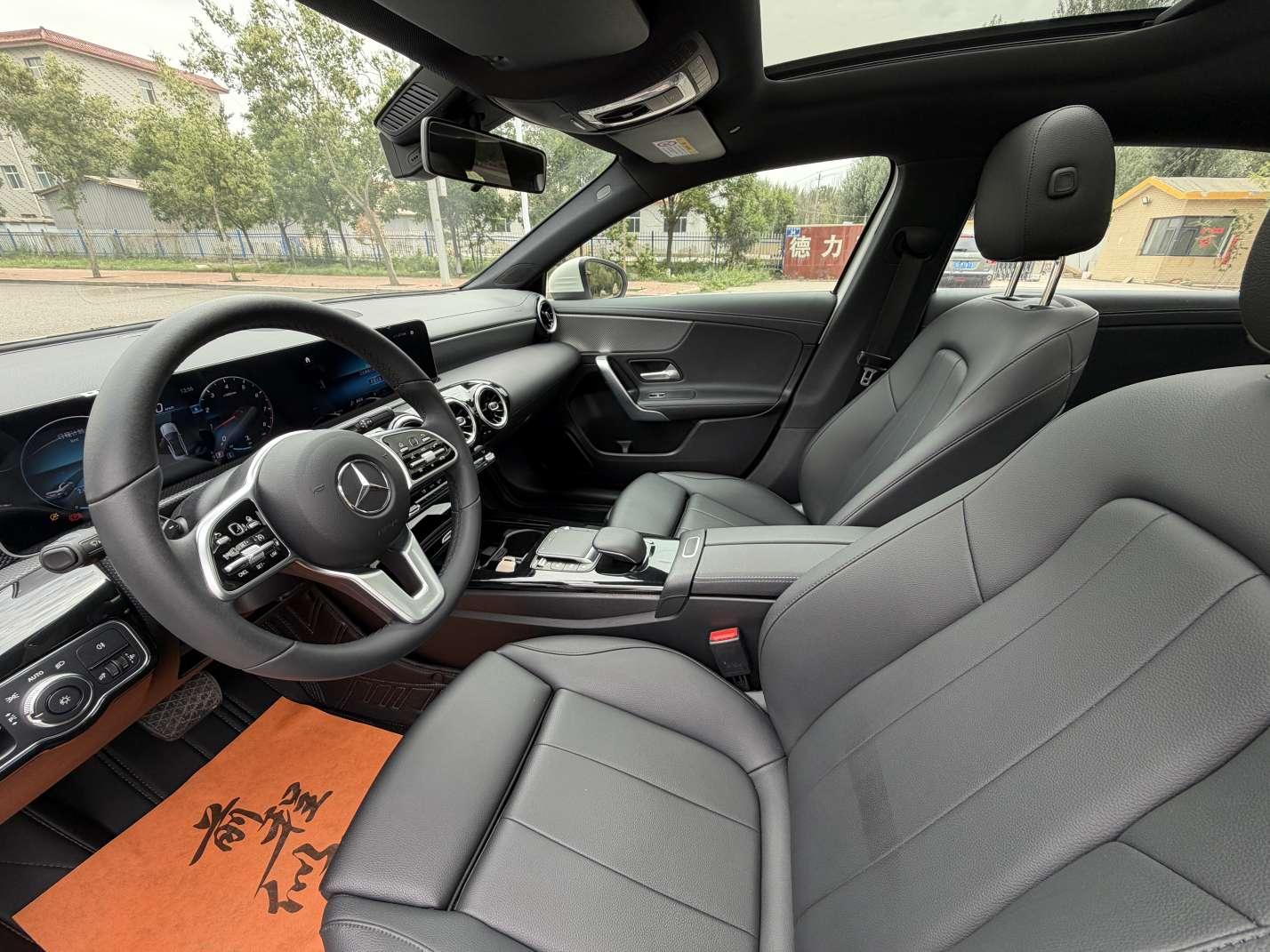 Mercedes-Benz Mercedes-Benz A-Class