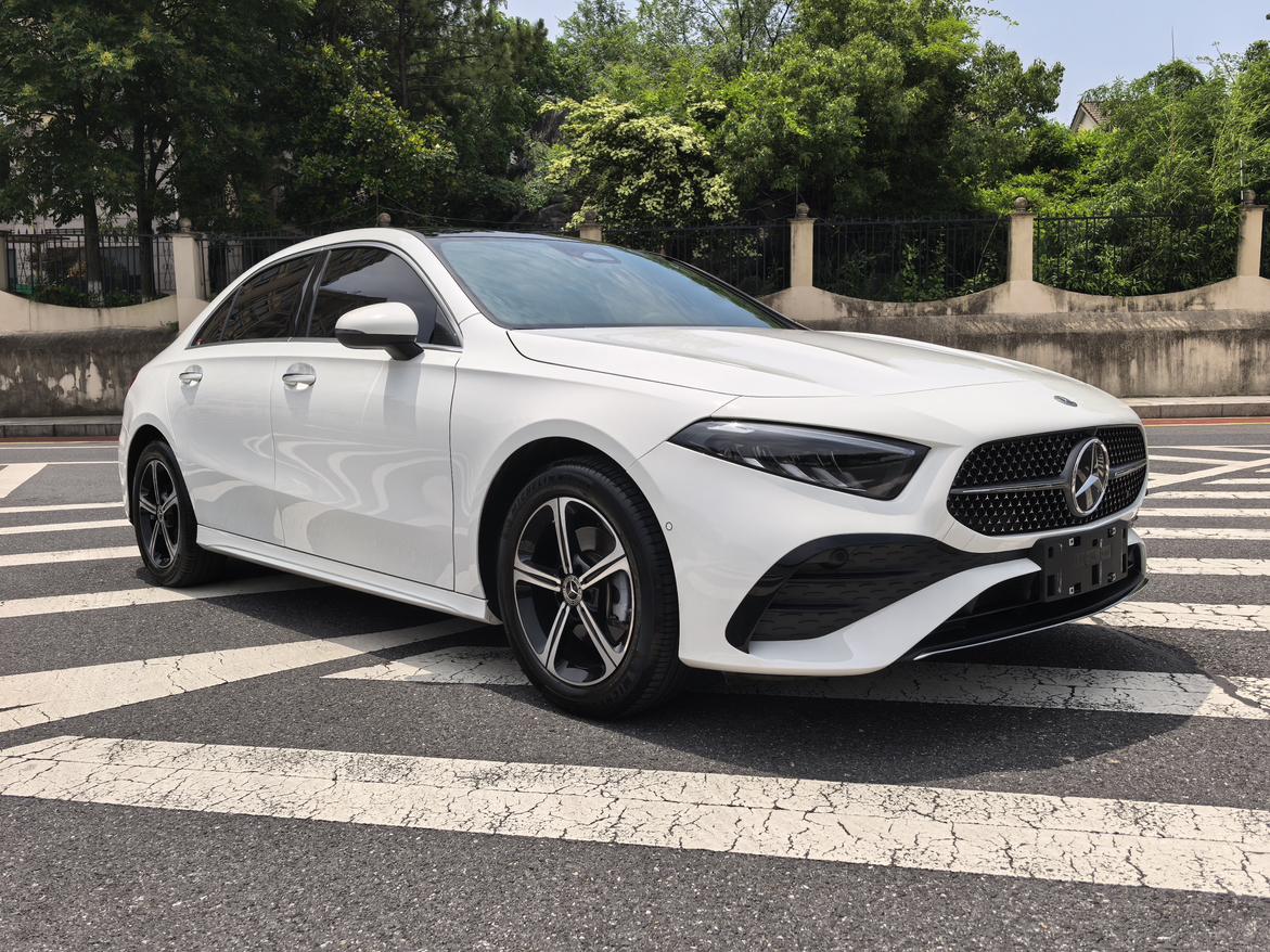Mercedes-Benz Mercedes-Benz A-Class