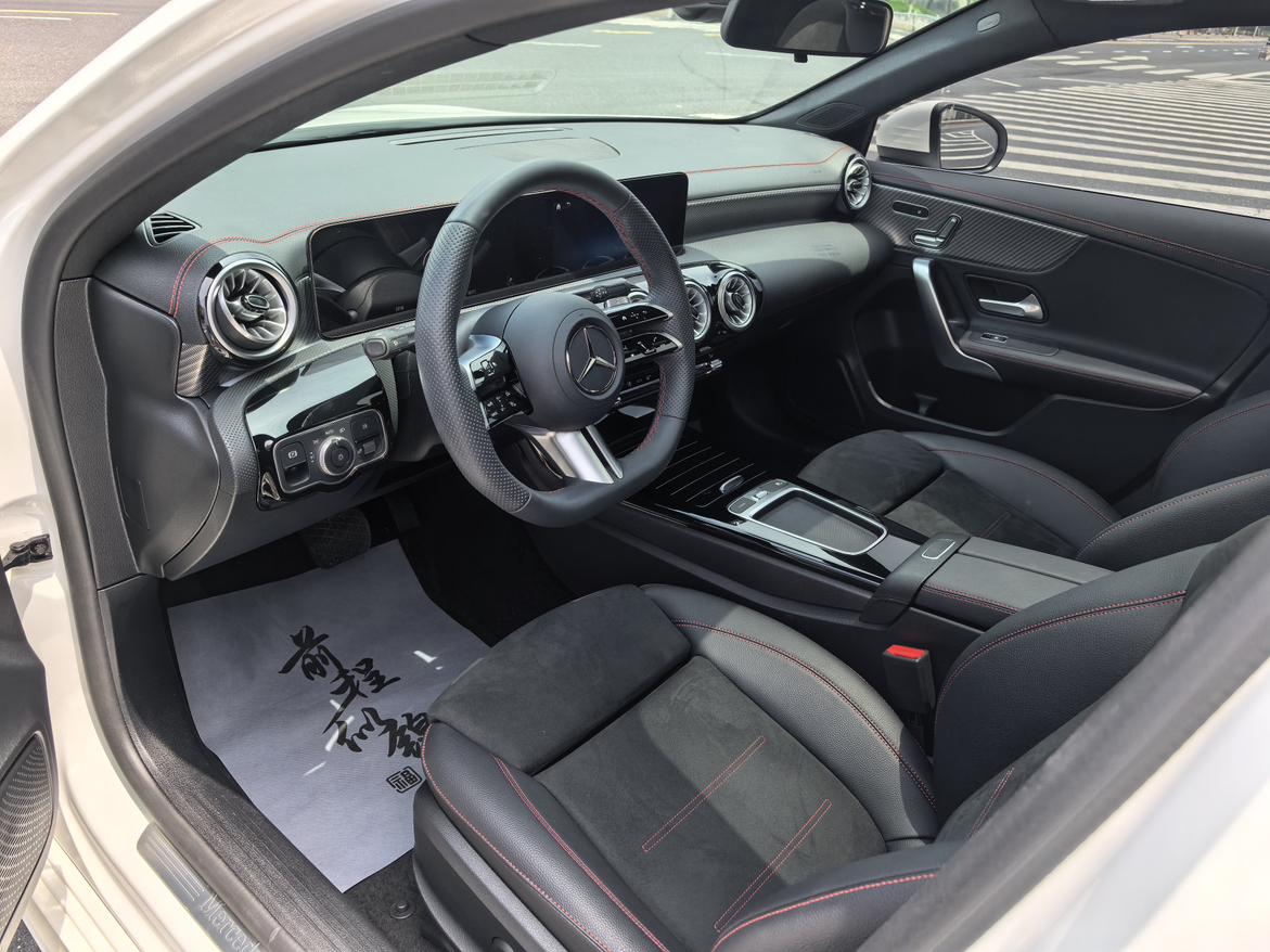 Mercedes-Benz Mercedes-Benz A-Class