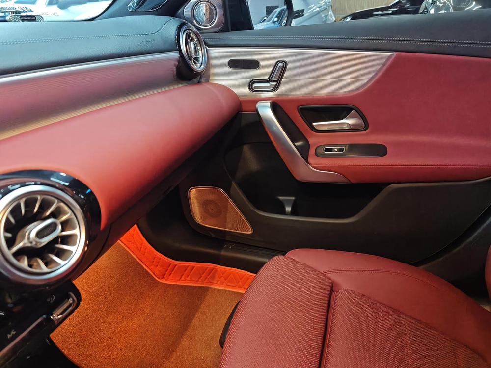 Mercedes-Benz Mercedes-Benz A-Class