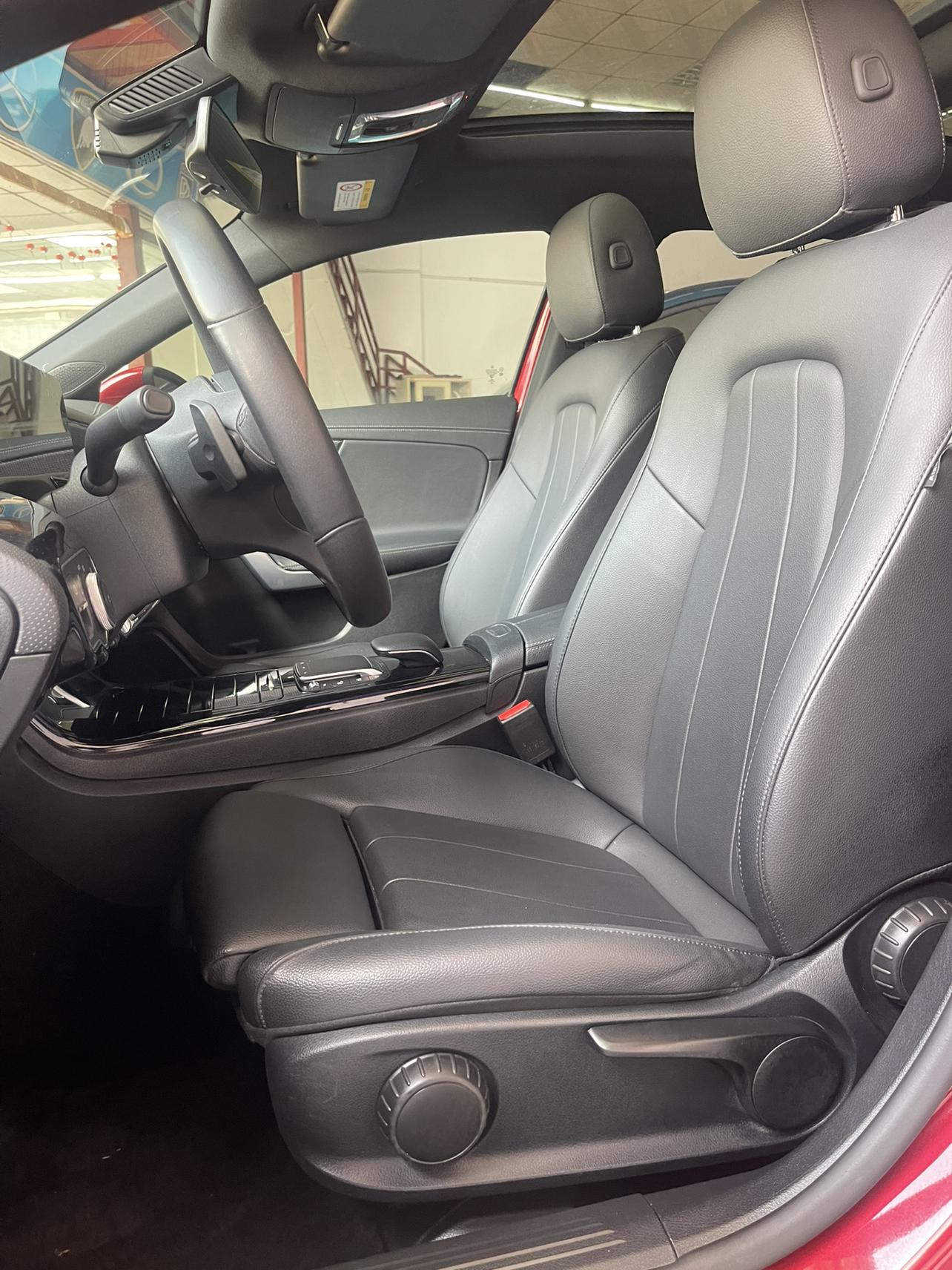 Mercedes-Benz Mercedes-Benz A-Class