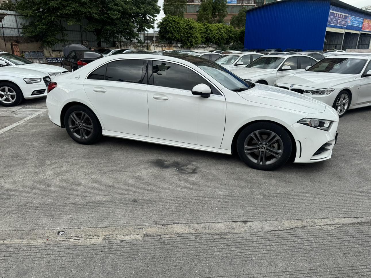 Mercedes-Benz Mercedes-Benz A-Class