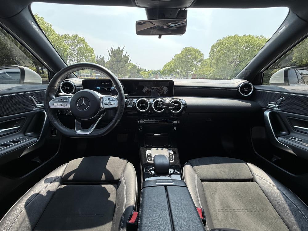 Mercedes-Benz Mercedes-Benz A-Class