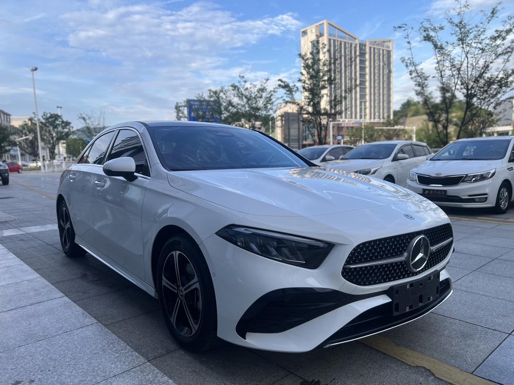 Mercedes-Benz Mercedes-Benz A-Class