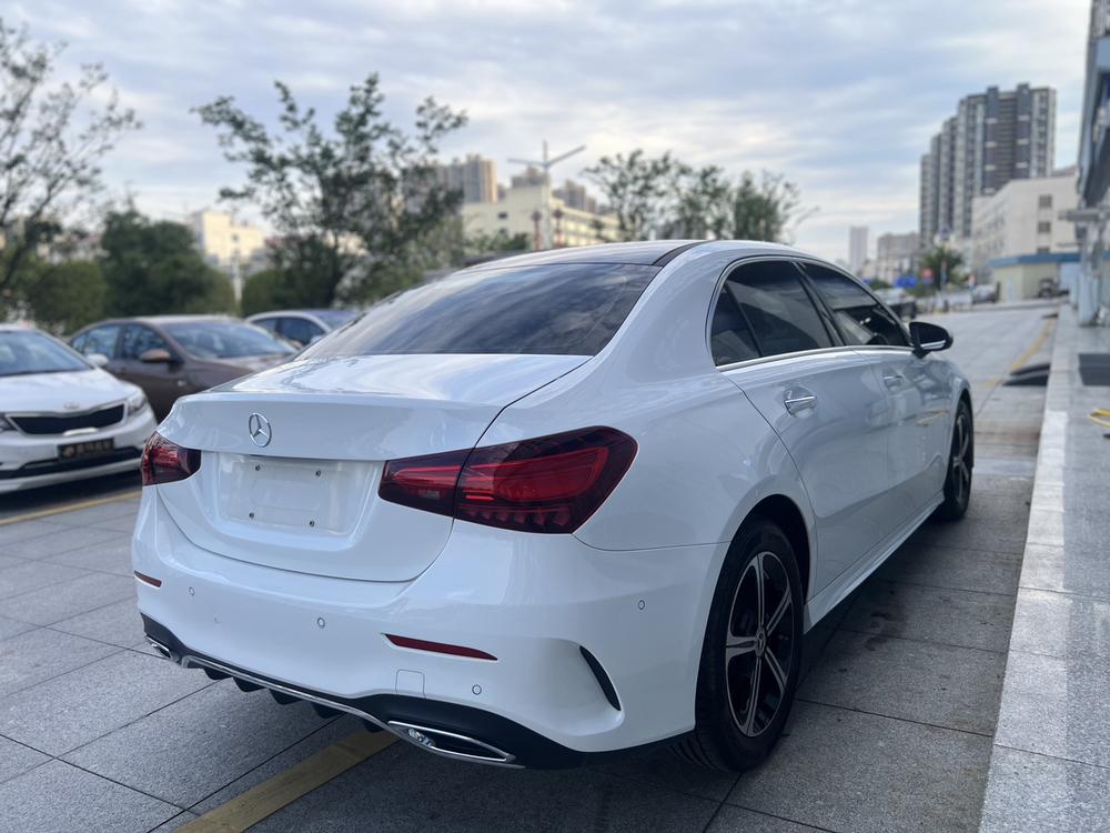 Mercedes-Benz Mercedes-Benz A-Class