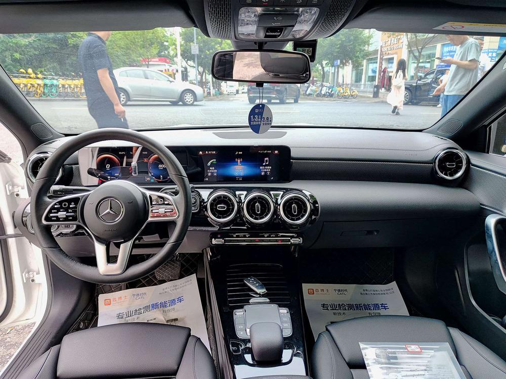 Mercedes-Benz Mercedes-Benz A-Class