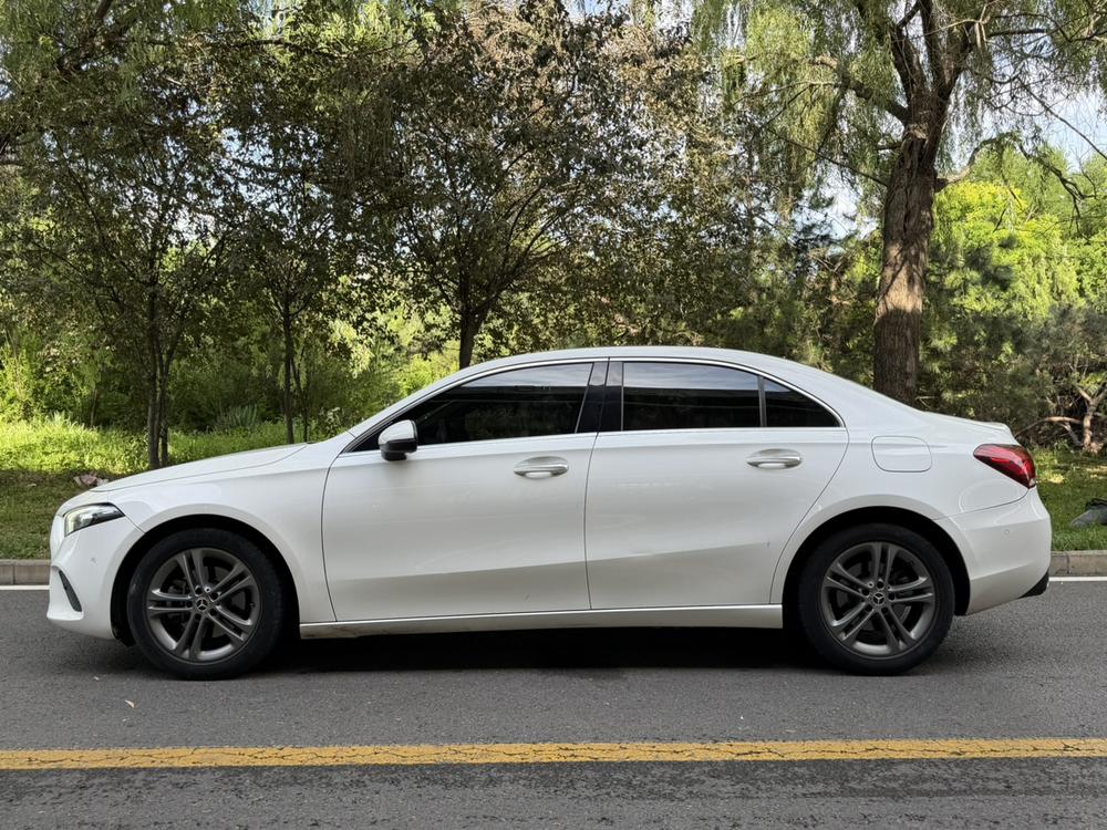 Mercedes-Benz Mercedes-Benz A-Class