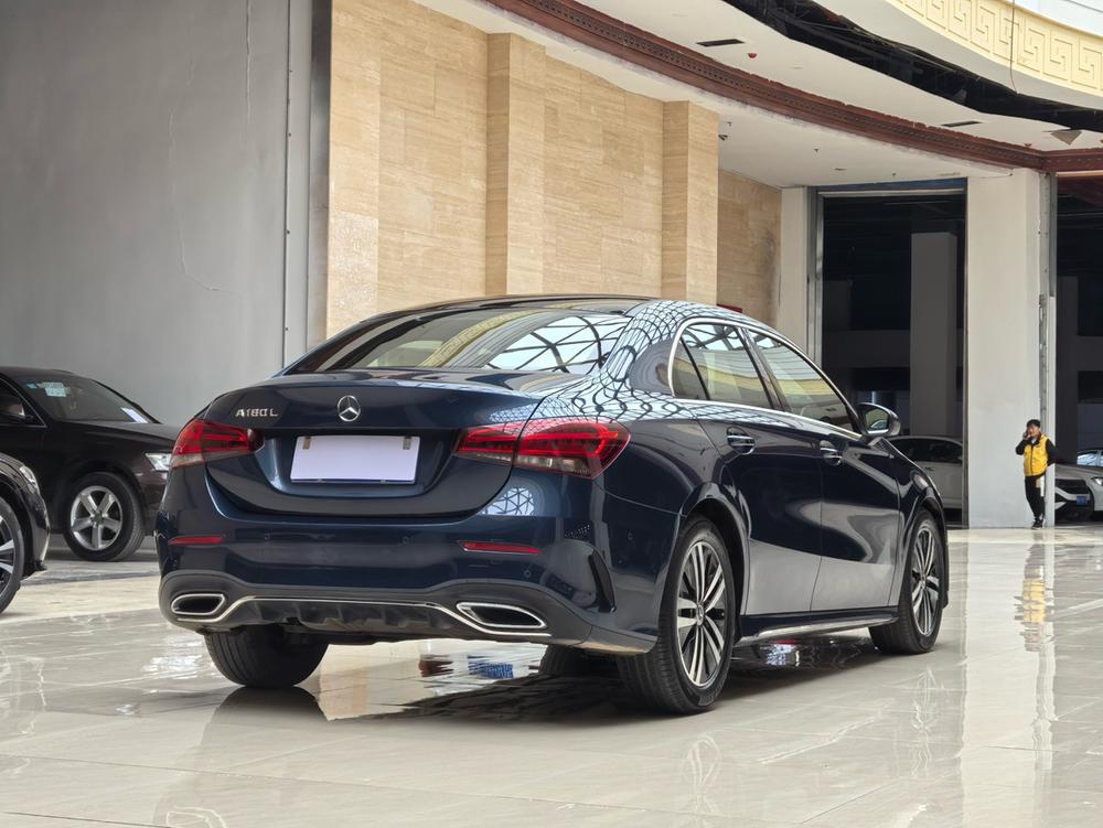 Mercedes-Benz Mercedes-Benz A-Class