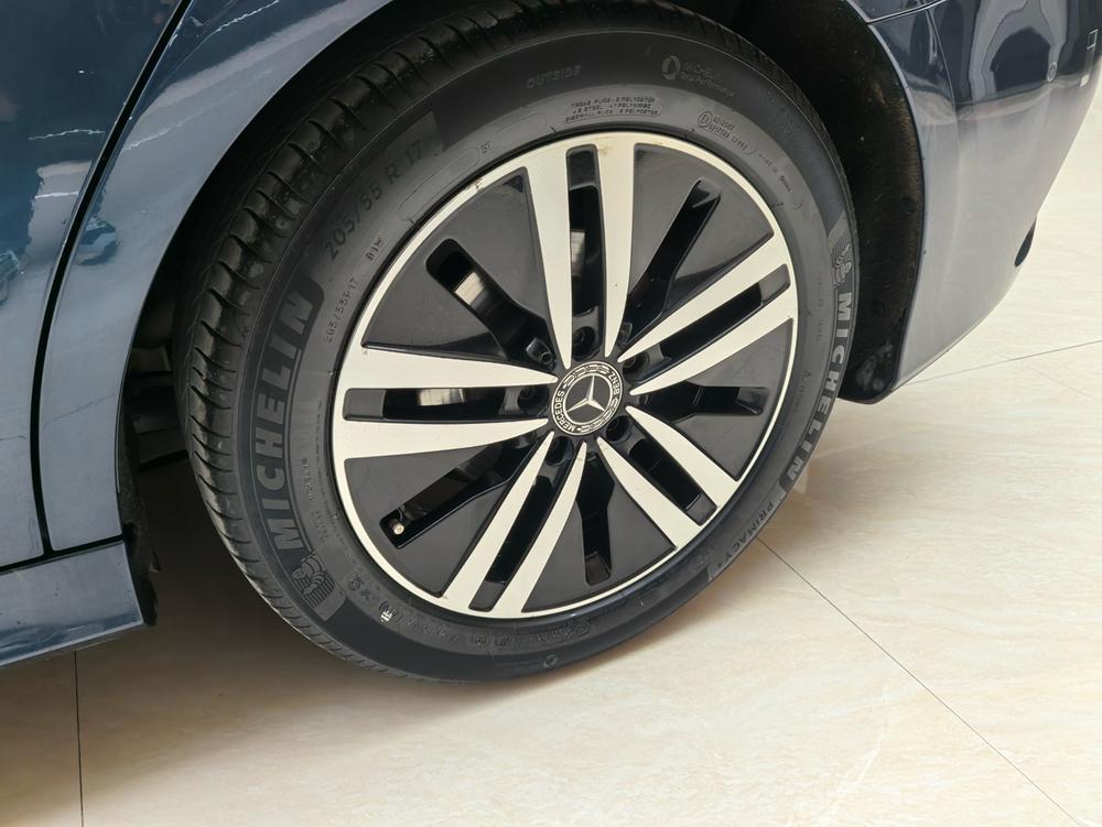 Mercedes-Benz Mercedes-Benz A-Class