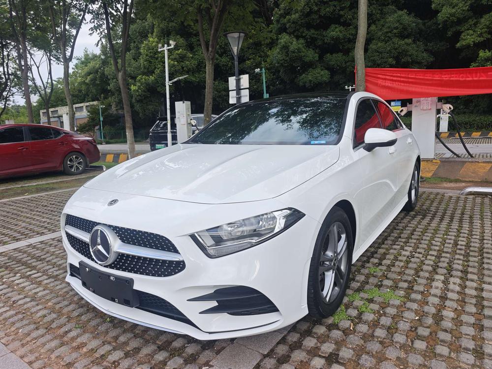 Mercedes-Benz Mercedes-Benz A-Class
