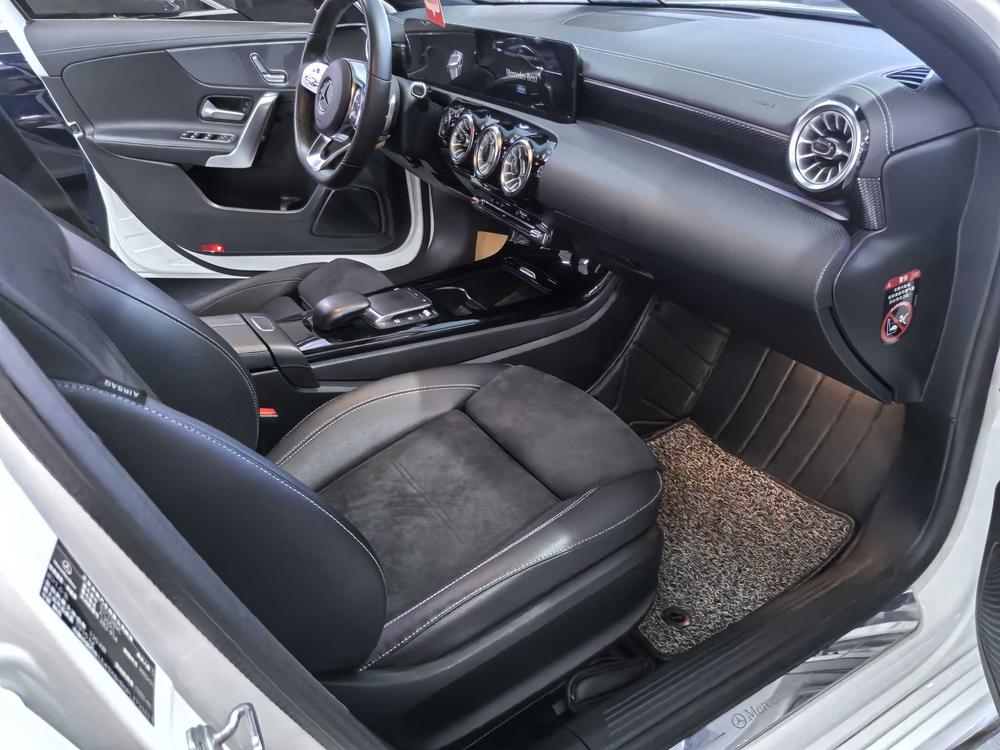 Mercedes-Benz Mercedes-Benz A-Class