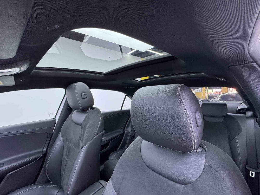 Mercedes-Benz Mercedes-Benz A-Class