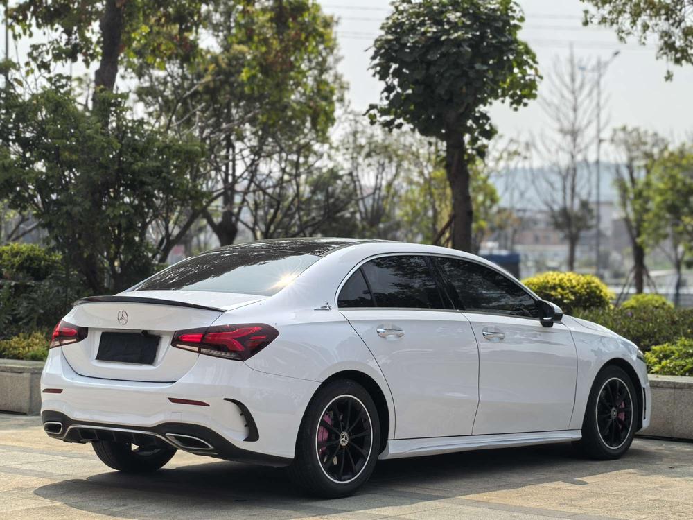 Mercedes-Benz Mercedes-Benz A-Class