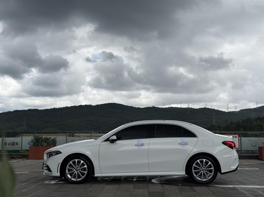 Mercedes-Benz Mercedes-Benz A-Class