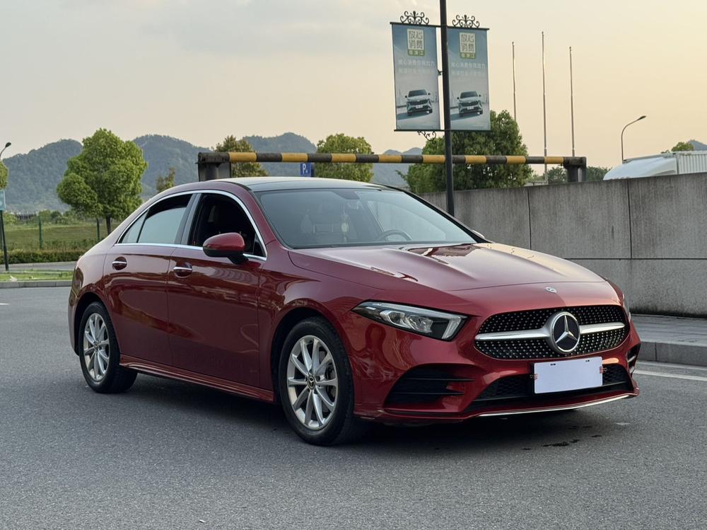 Mercedes-Benz Mercedes-Benz A-Class