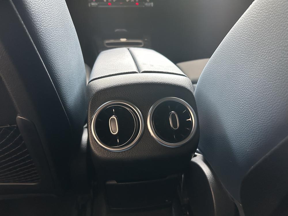 Mercedes-Benz Mercedes-Benz A-Class